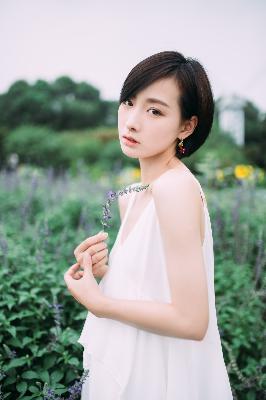 妻子在厨房被三个男人欺负的后果