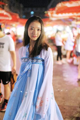 疯狂后爸继女孙小茹结局