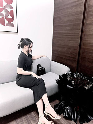 两个女儿和爸爸的搞笑视频